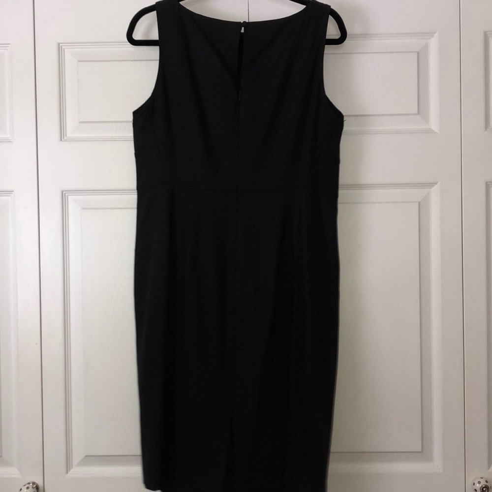 Dress - Picture 4 of 4